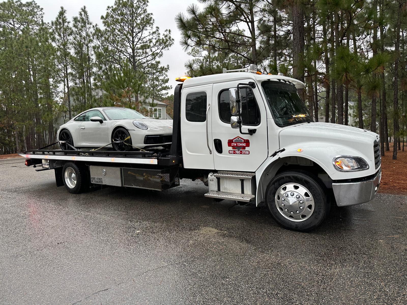 Long distance towing service from Raeford NC